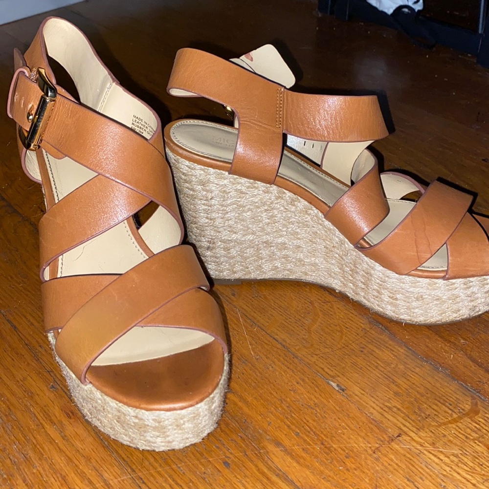 Micheal Kors wedges